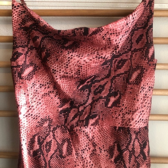 NASTY GAL snake print midi dress - Picture 4 of 8